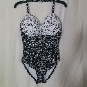 NWOT Victoria's Secret one piece bathing suit